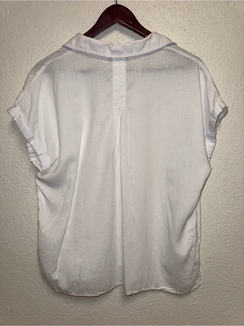 Emily Daniels White Button-Front Shirt - Picture 3 of 7